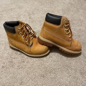 Children’s timberland pimaloft boots size 8